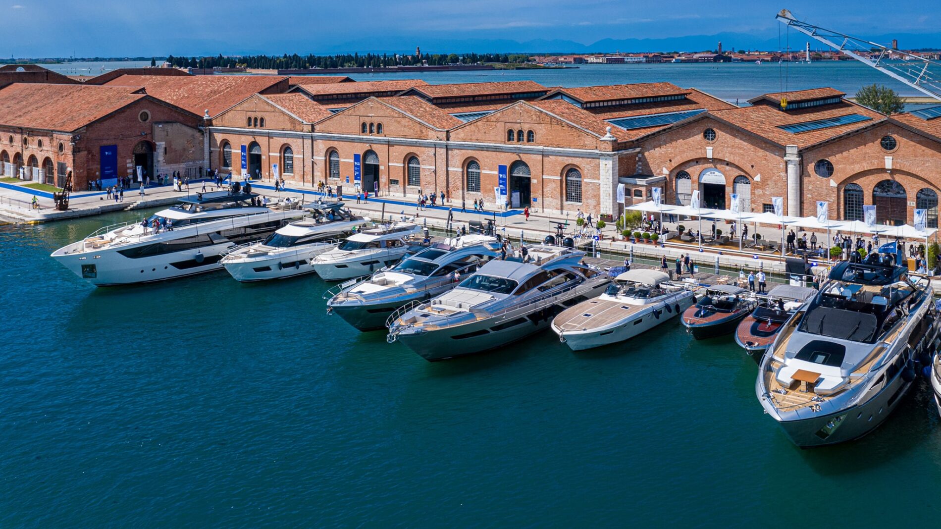 Ferretti Group представит 11 яхт на Venice Boat Show