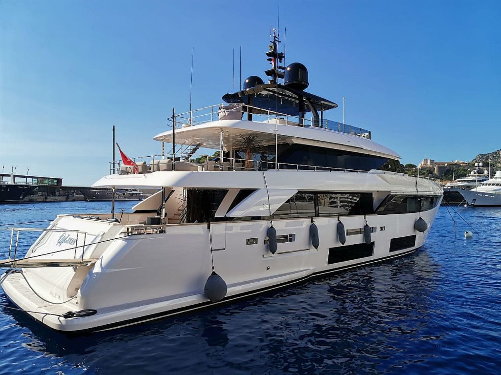 Ferretti 4.jpg Ferretti 4.jpg