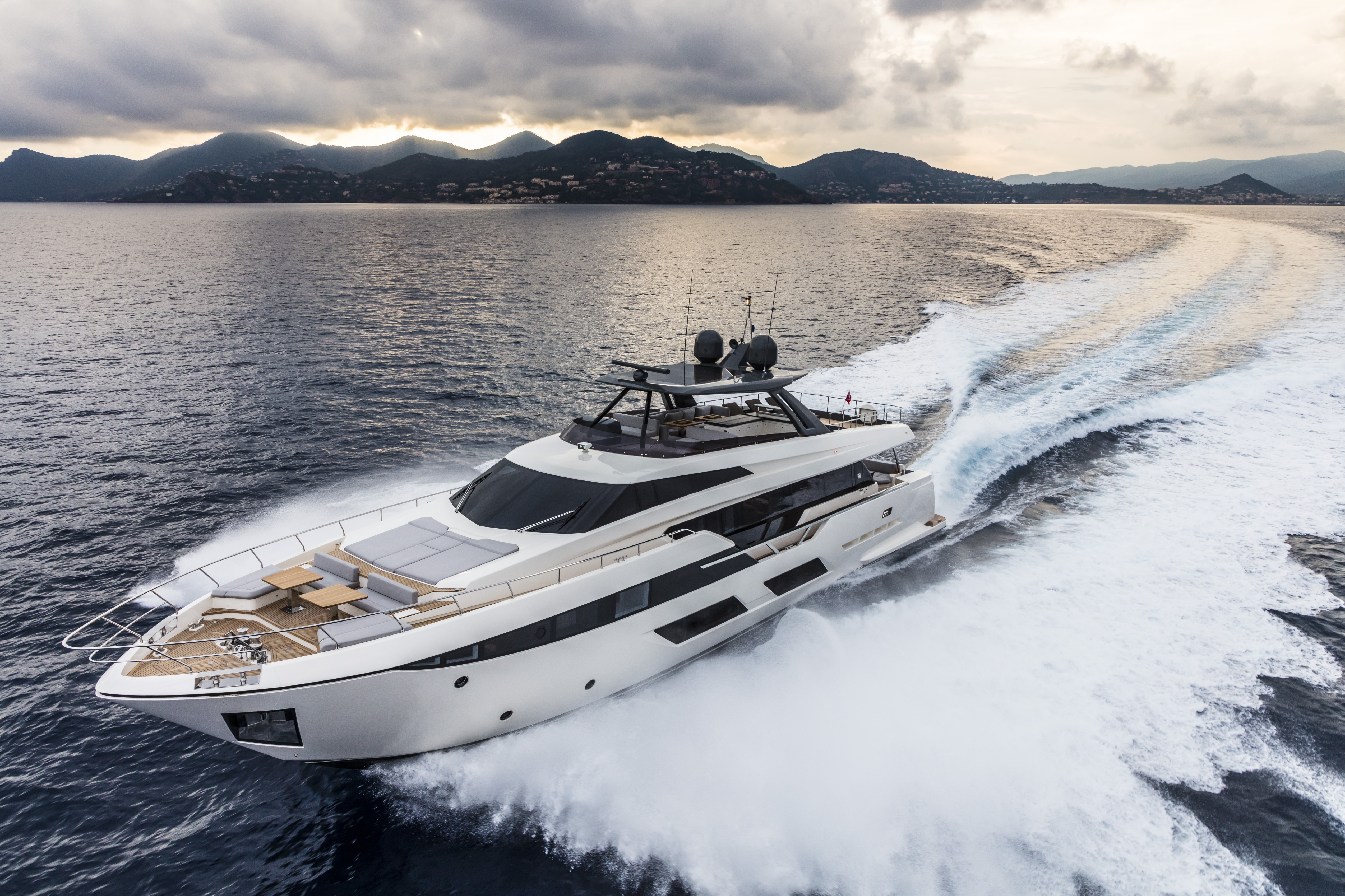 Ferretti Group завоевывает Miami Yacht Show
