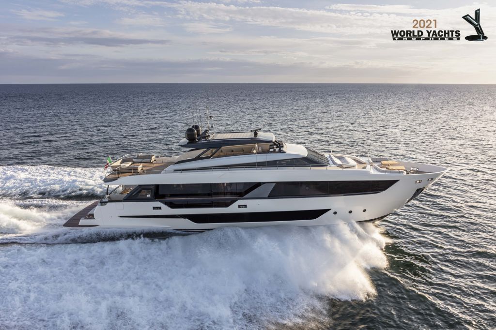 2_FERRETTI YACHTS 1000 exterior-logo-1.jpeg 2_FERRETTI YACHTS 1000 exterior-logo-1.jpeg