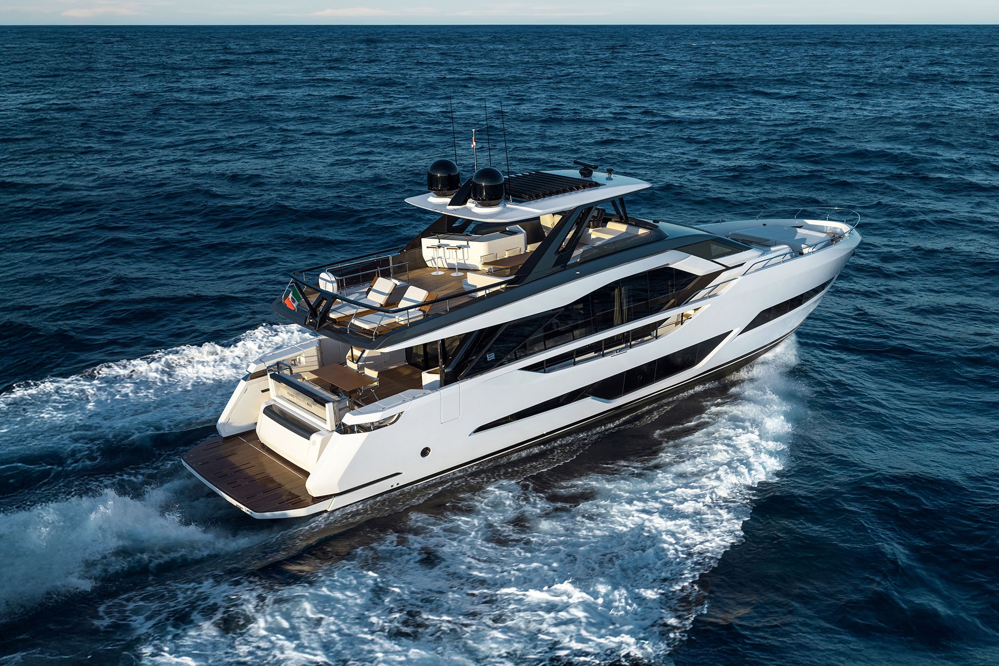 Яхта Ferretti Yachts 800: океан комфорта