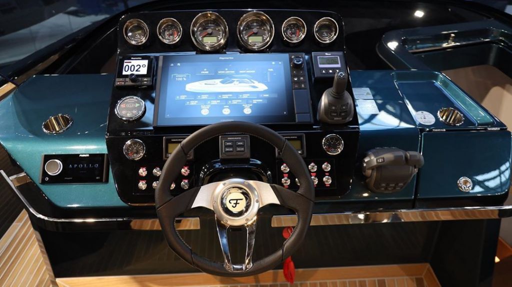 Катер Frauscher 1414 Demon Air, приборная панель