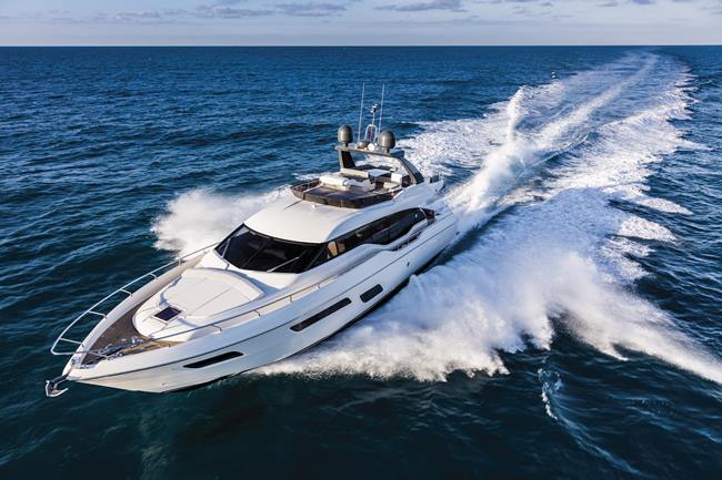 Ferretti Yachts в наличии!