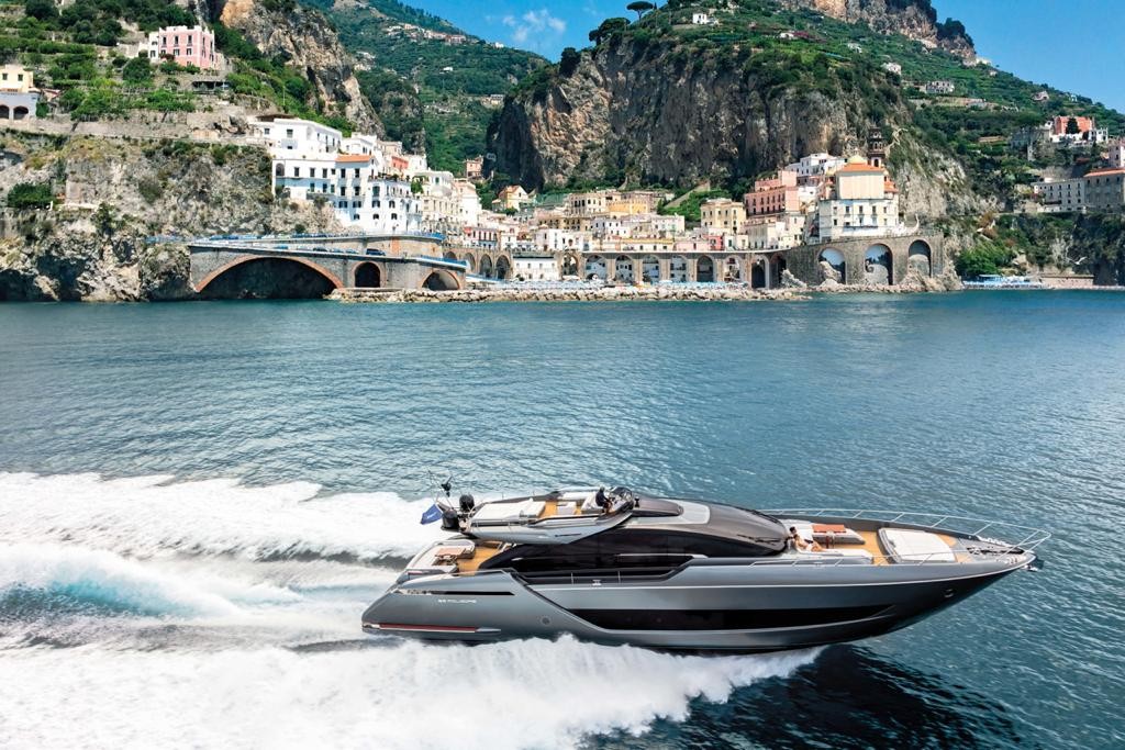 Ferretti 7.jpg Ferretti 7.jpg