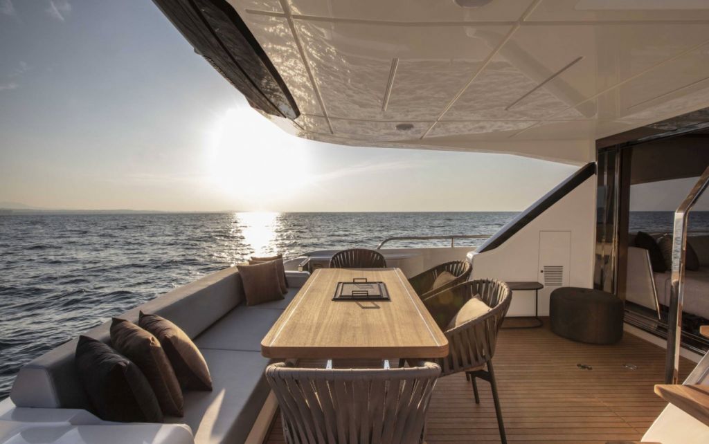 ferrettiyachts_720new_main-deck_0000_40847.jpg ferrettiyachts_720new_main-deck_0000_40847.jpg