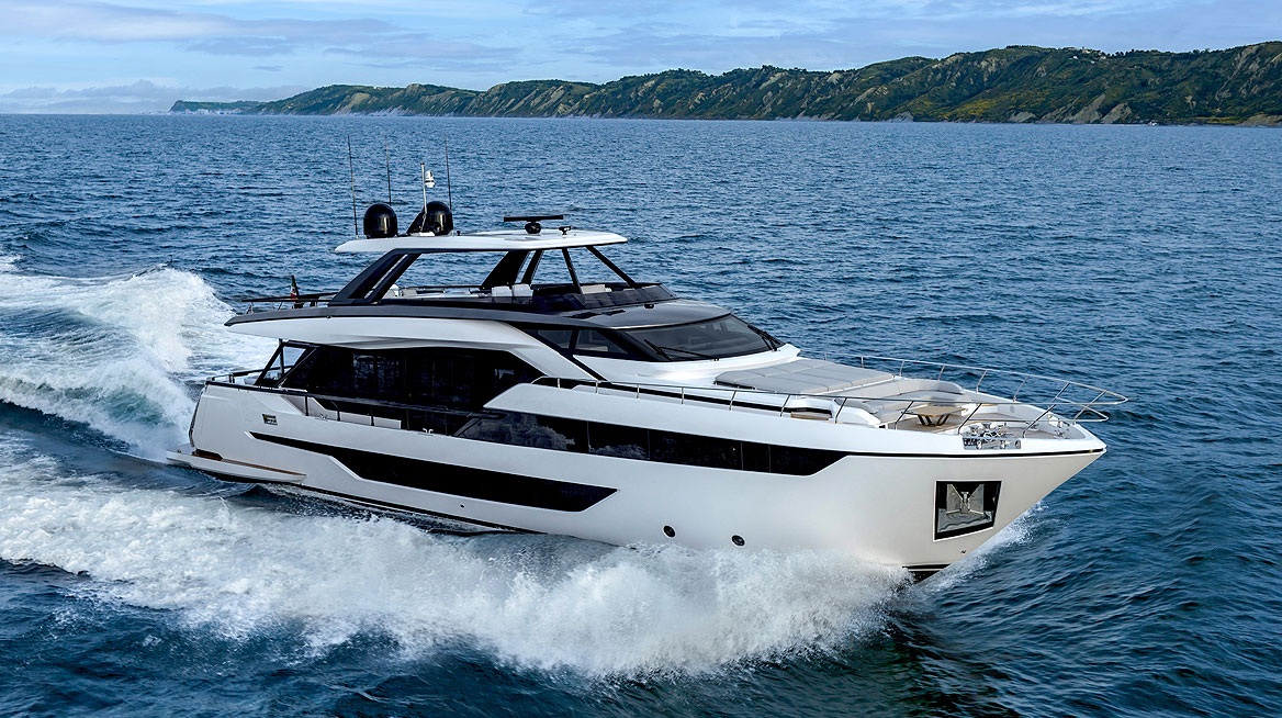 Ferretti Yachts 940: простор и свет в каждой детали