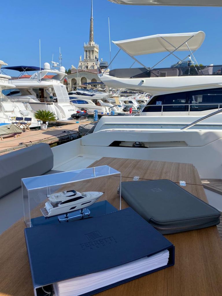 FY550-3.jpg FY550-3.jpg