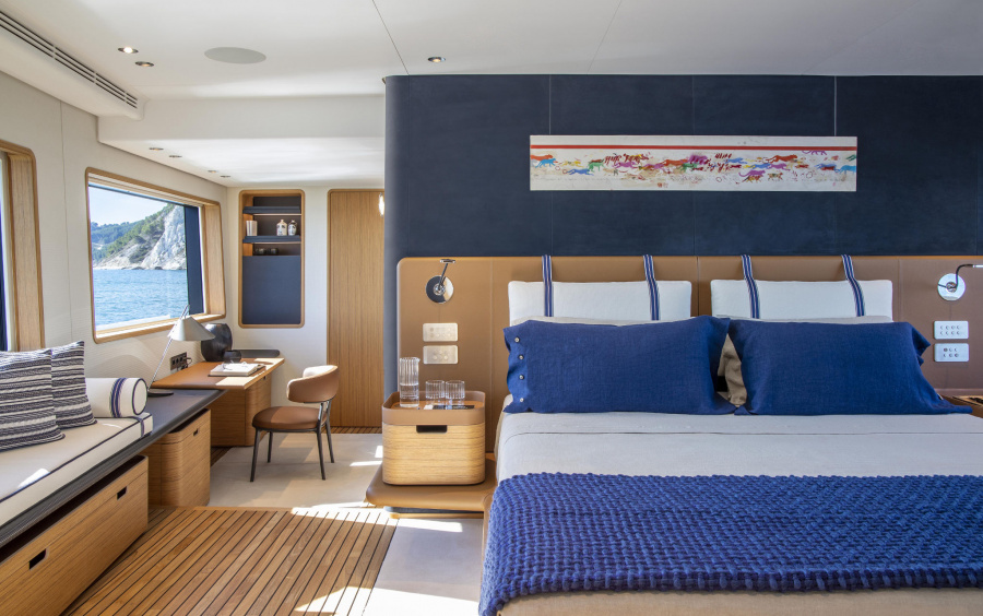 customlinenavetta30newmaindeck_0010_47865.jpg customlinenavetta30newmaindeck_0010_47865.jpg